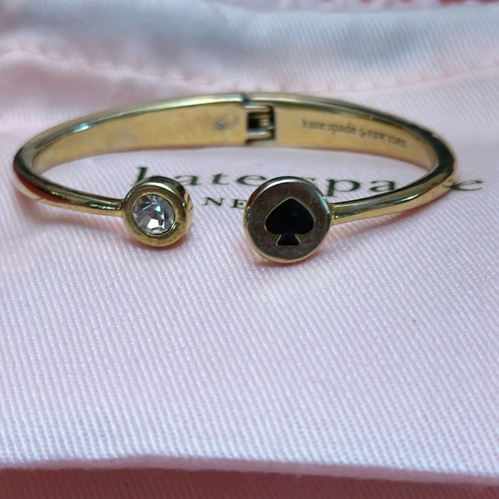 Kate Spade gold bracelet with back hinge! - Picture 2 of 6